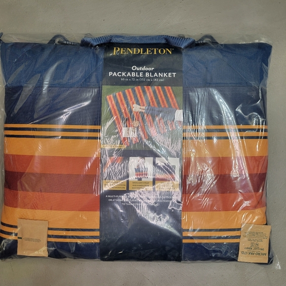 💙🧡PENDLETON PACKABLE BLANKET PICNIC MATT [NWT]💙🧡Grand Canyon Multi - Picture 4 of 14